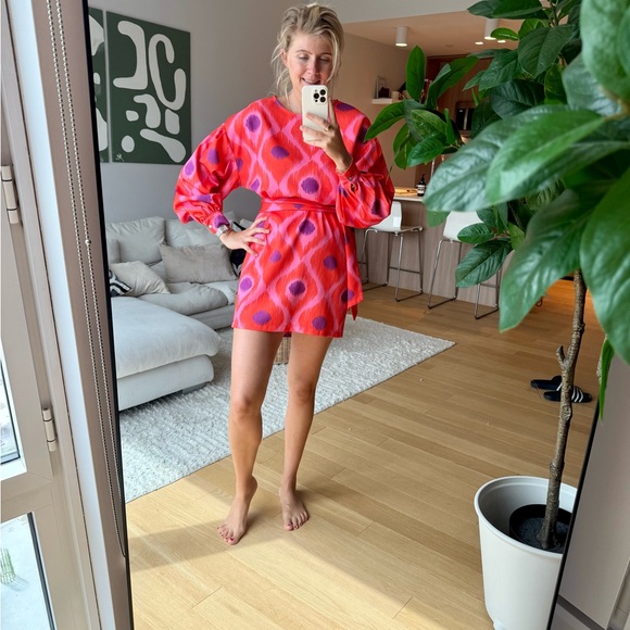Elegant Pink Patterned Women's Robe - Picture 1 of 4